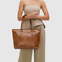 Beatrice Tan - Leathe Tote with laptop sleeve