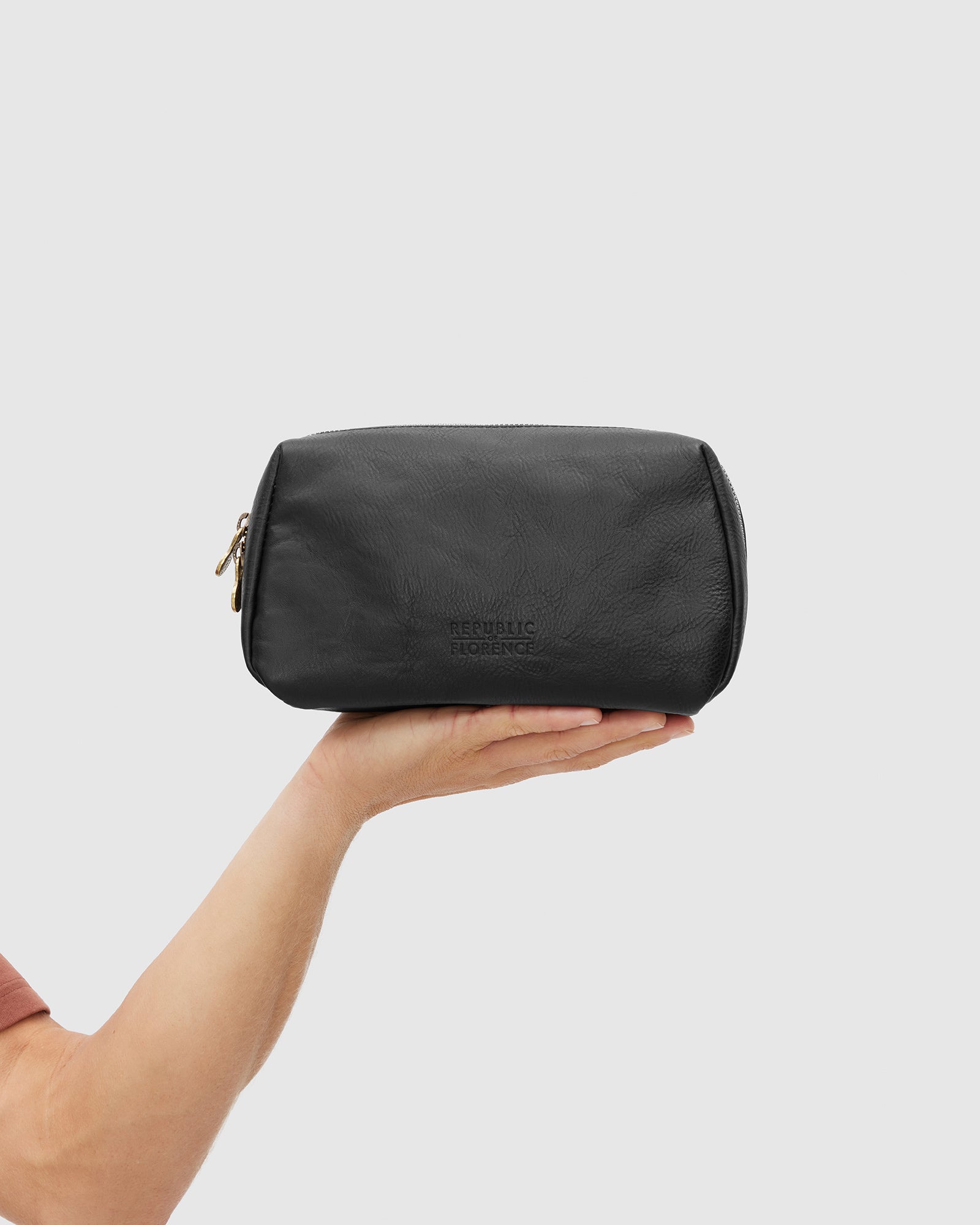 Otto Matt Black Leather Dopp Kit
