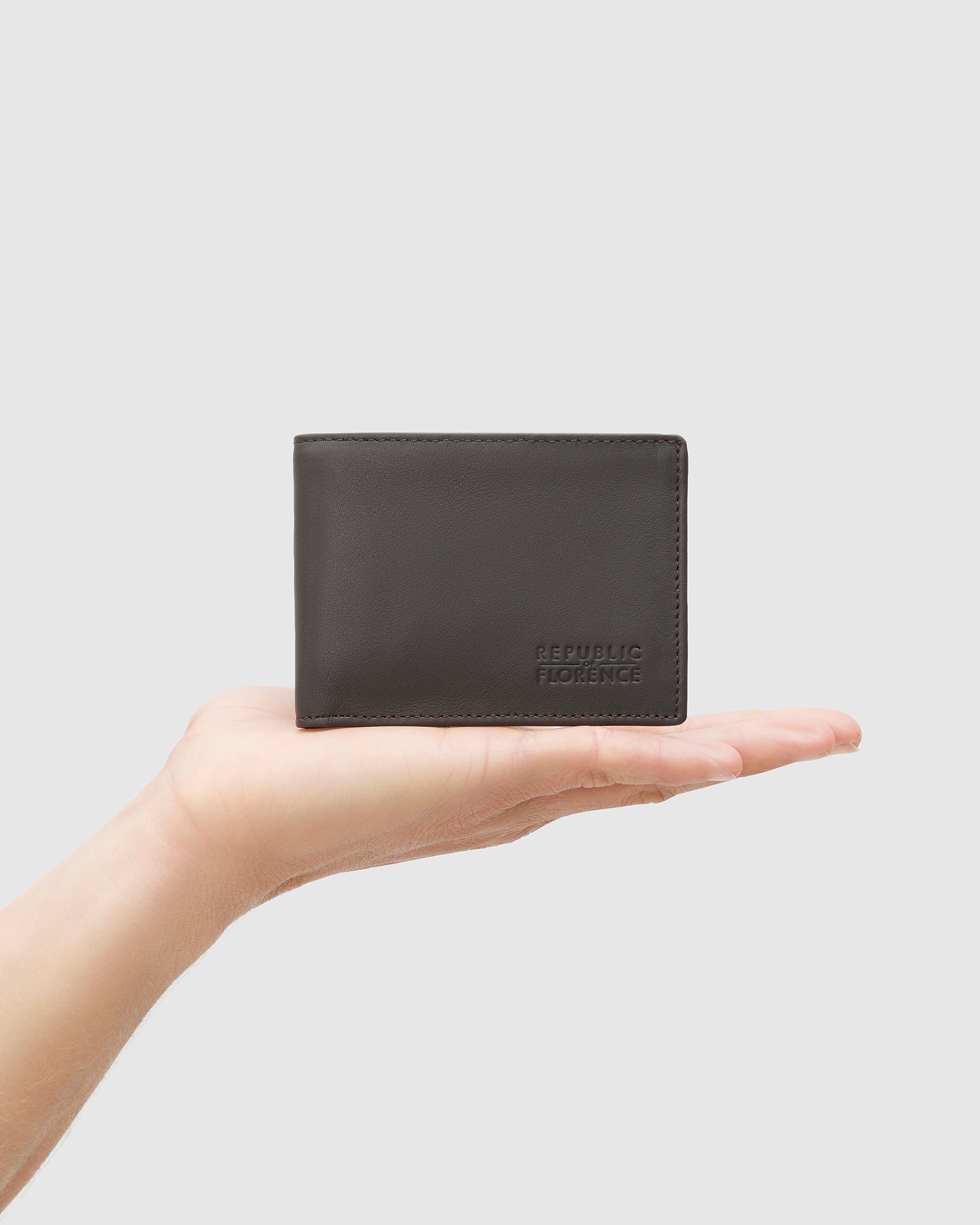 Vivaldi Chocolate - Small and Minimalist Bifold Leather Wallet